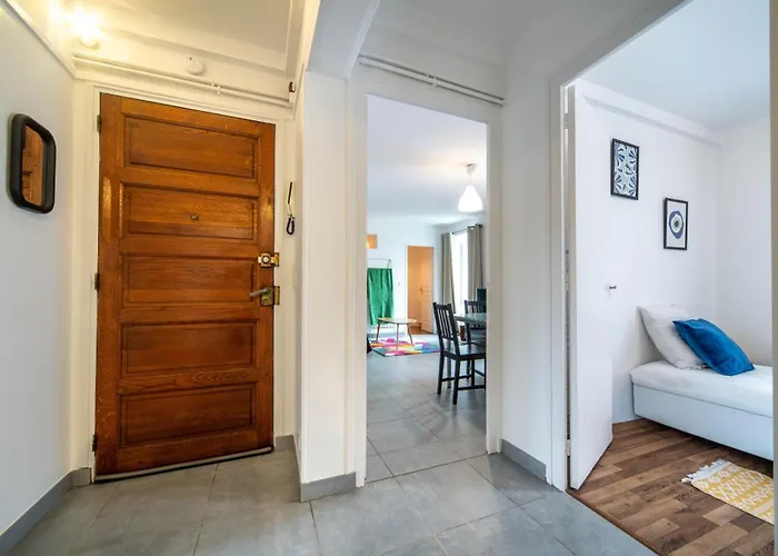 Warhol Vibes - Couleurs Et Confort Avec Garage アパート ディジョン