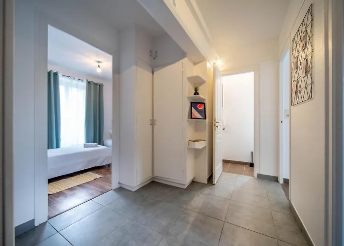 Lejlighed Warhol Vibes - Couleurs Et Confort Avec Garage Dijon